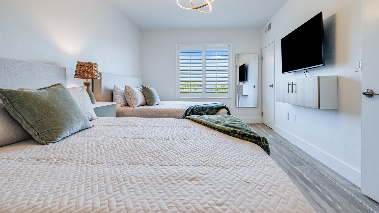 Photo of Bedroom in Florida Center