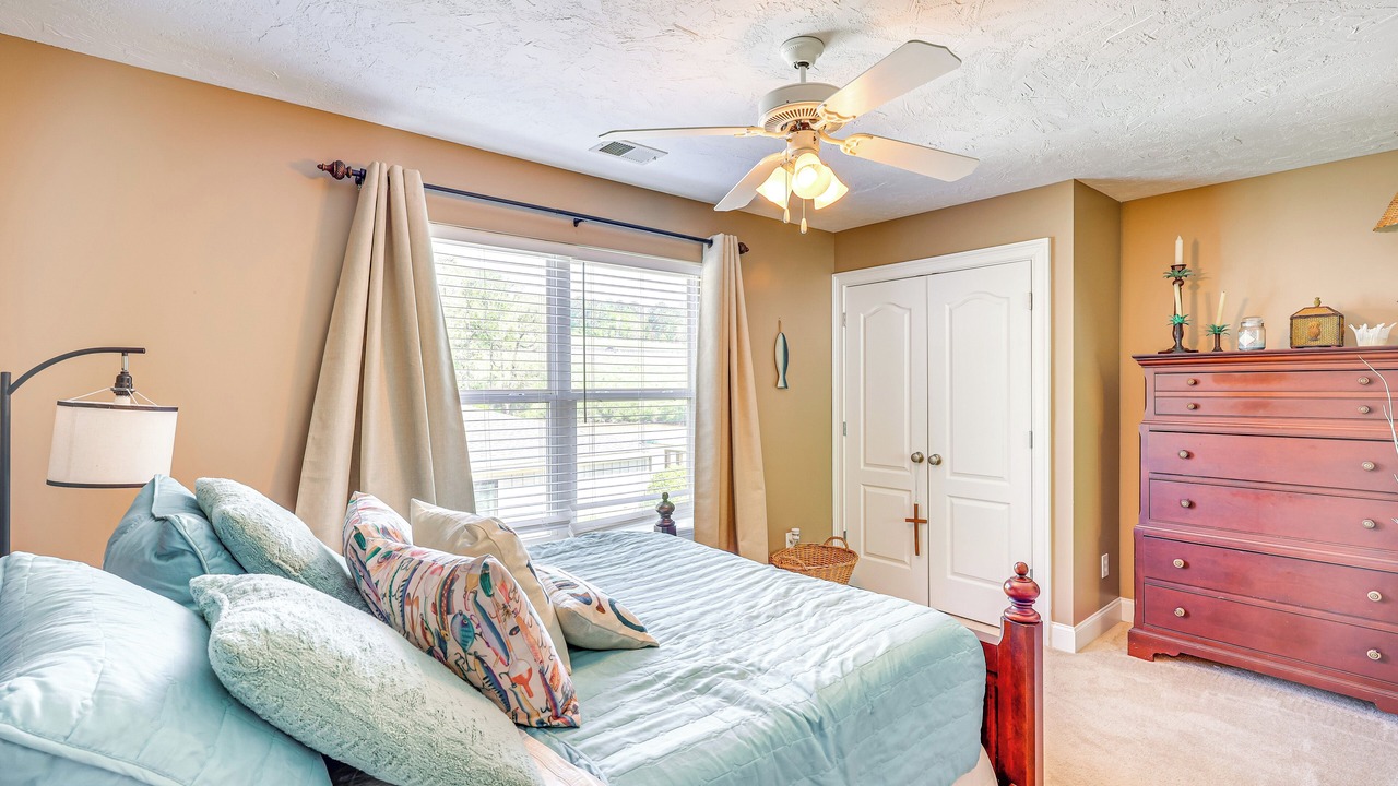 Photo of Bedroom in Alexander City