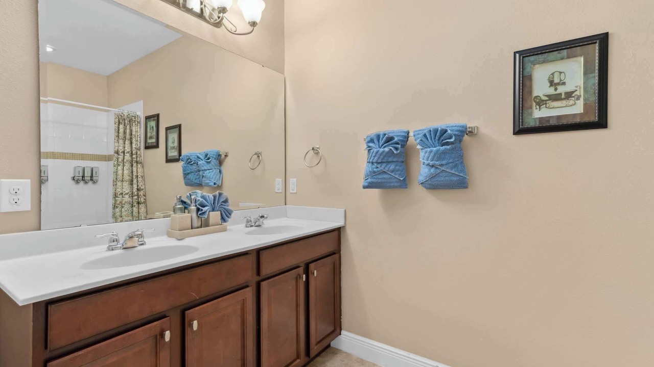 Photo of Bathroom in Loughman