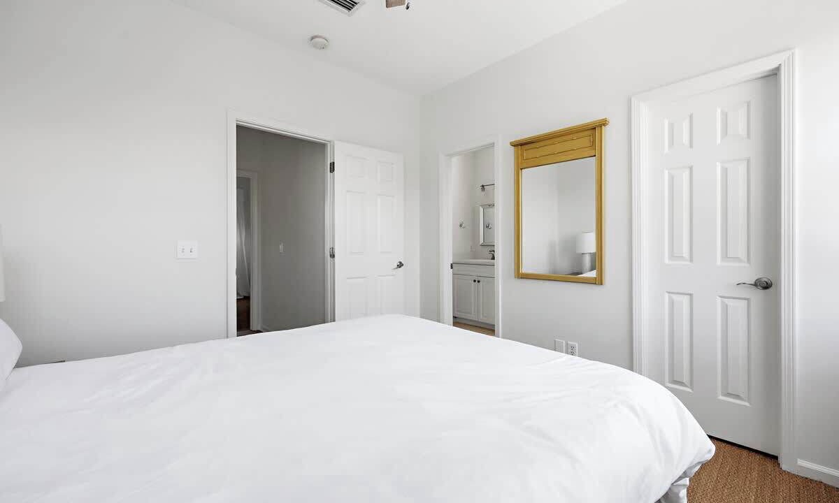 Photo of Bedroom in Jacksonville Beach