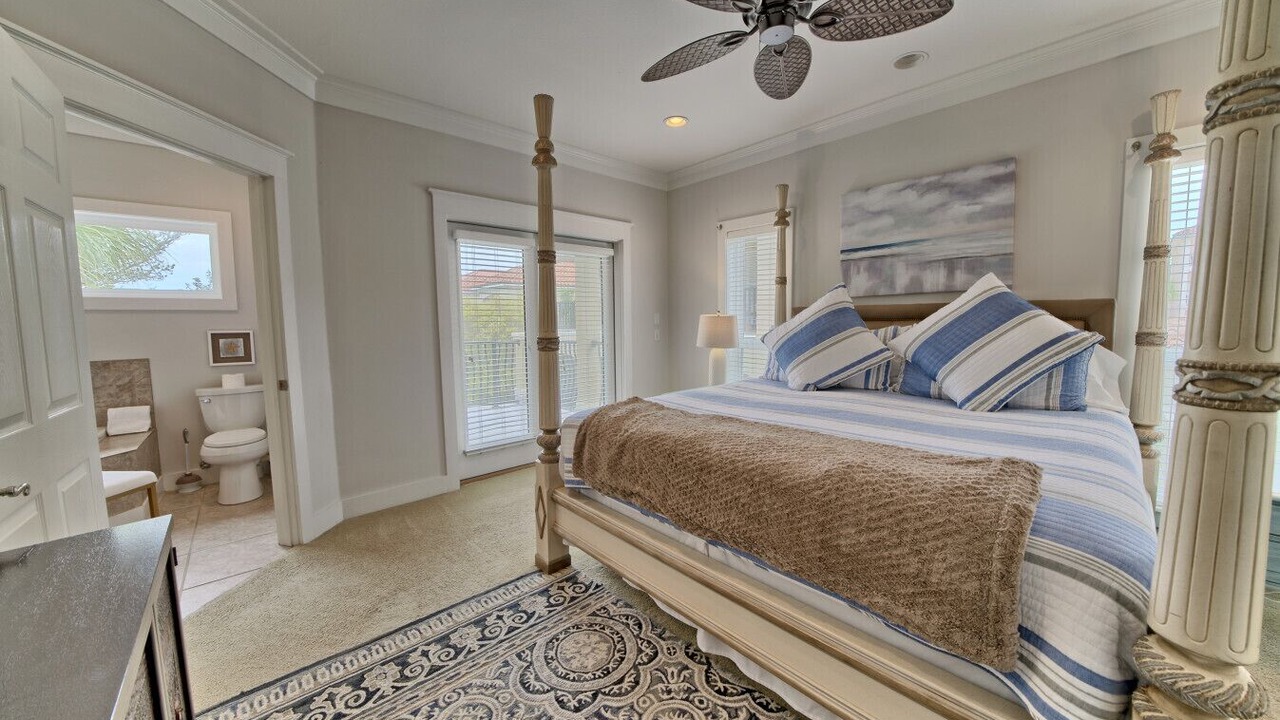 Photo of Bedroom in Fort Bay