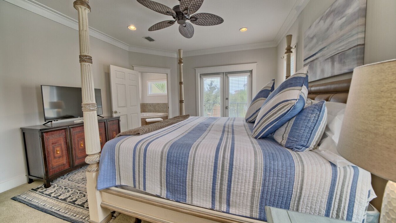 Photo of Bedroom in Fort Bay