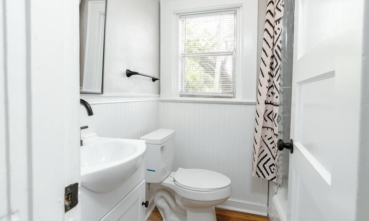 Photo of Bathroom in Mobile