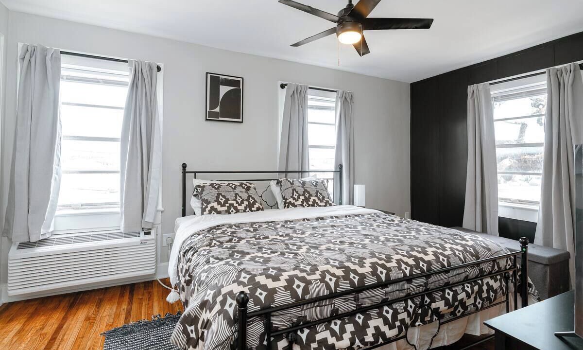 Photo of Bedroom in Mobile