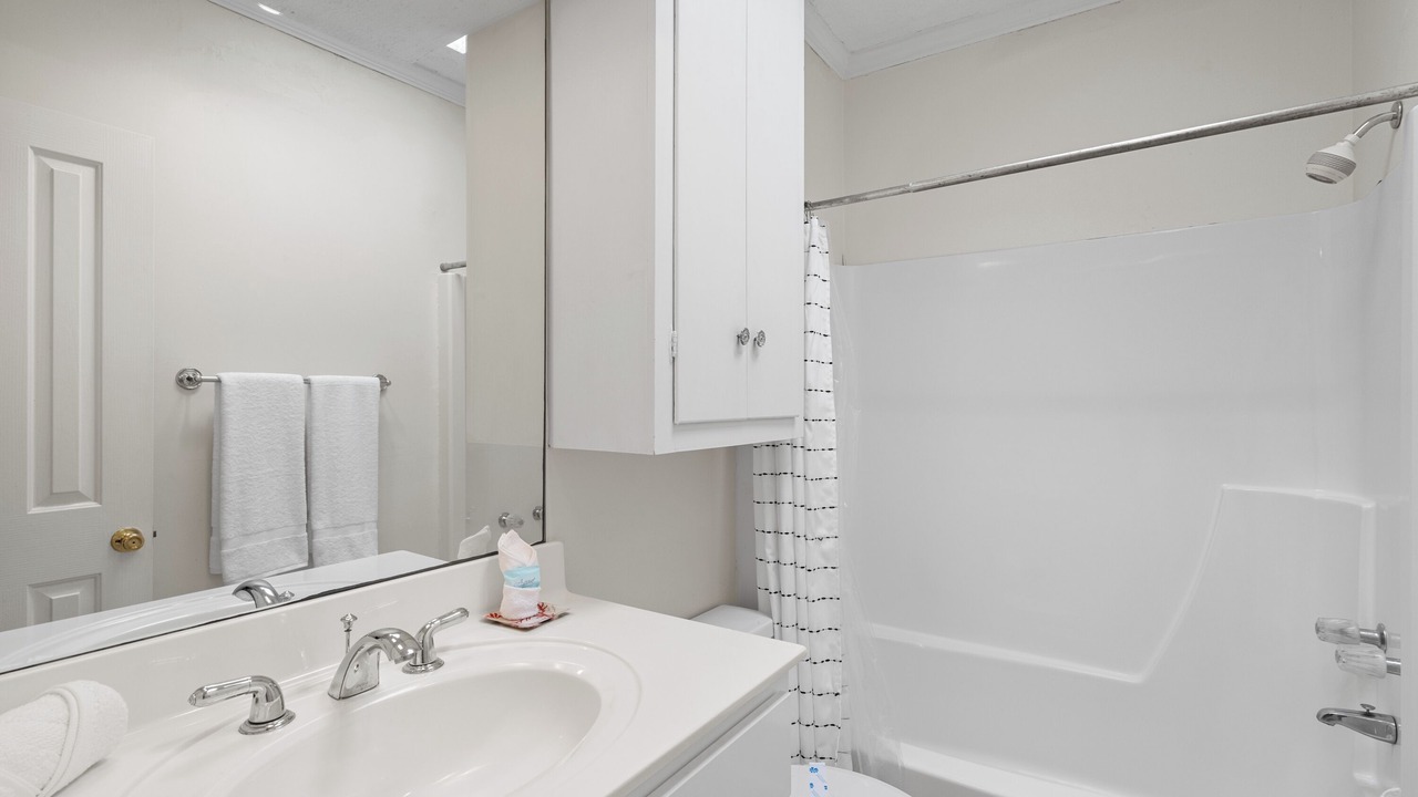 Photo of Bathroom in Dauphin Island