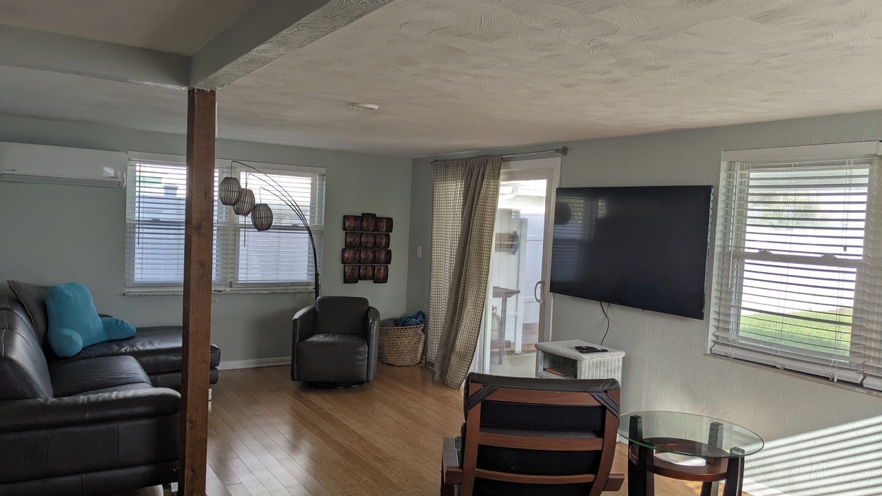 Photo of Livingroom in Roberta Heights In Oakdale Park