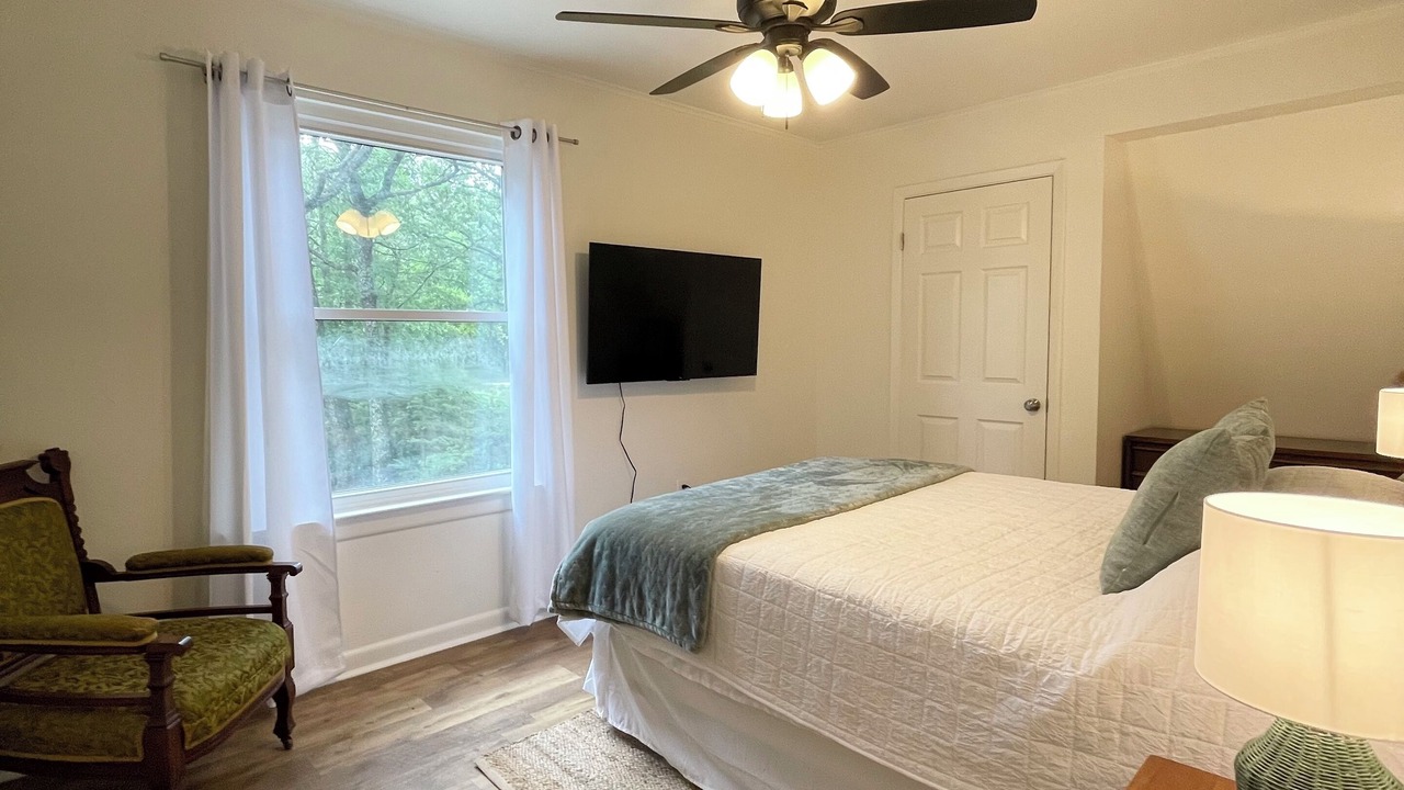 Photo of Bedroom in Covington