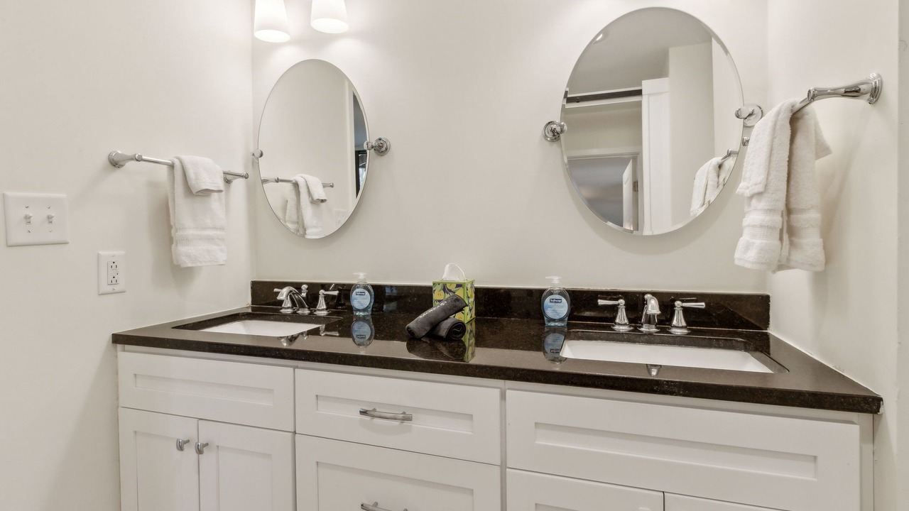 Photo of Bathroom in Fernandina Beach
