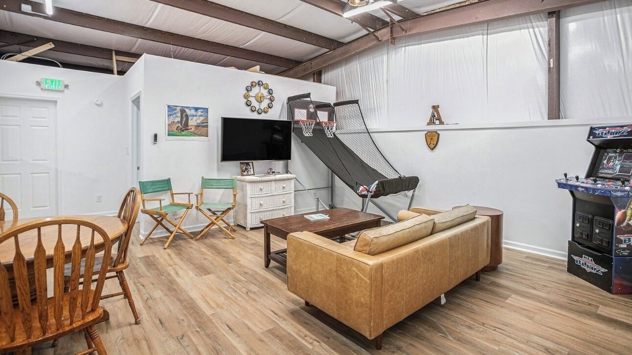 Photo of Livingroom in McCalla