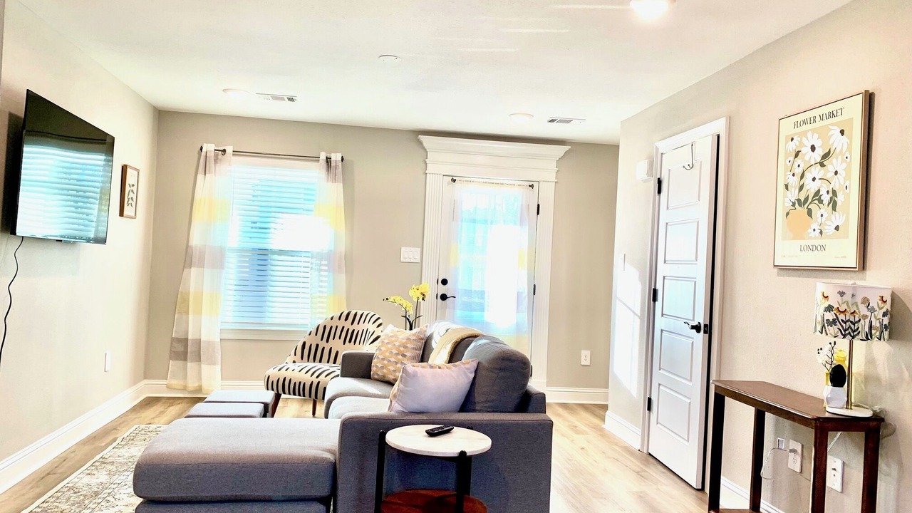 Photo of Livingroom in Biloxi