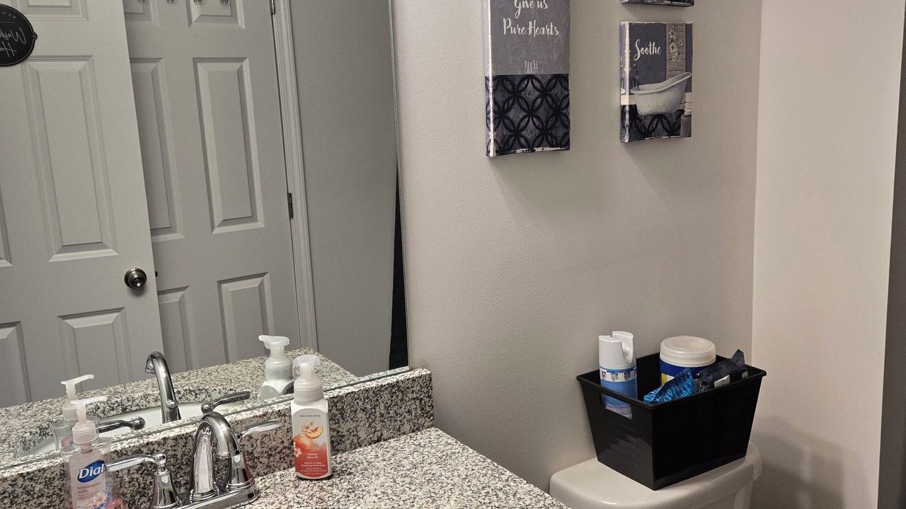 Photo of Bathroom in Moundville