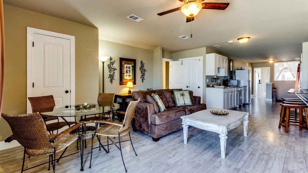 Photo of Livingroom in Bel Air