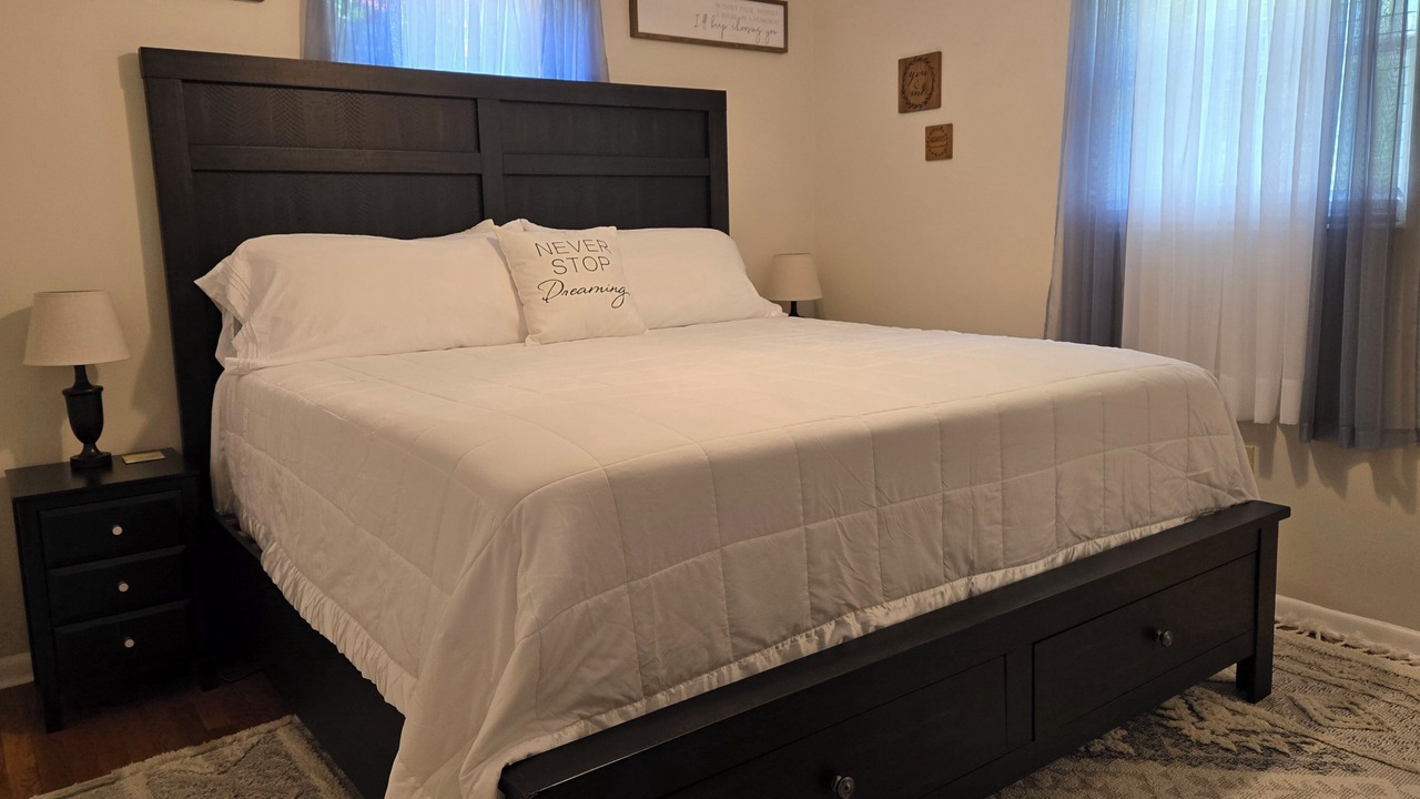 Photo of Bedroom in Lake City