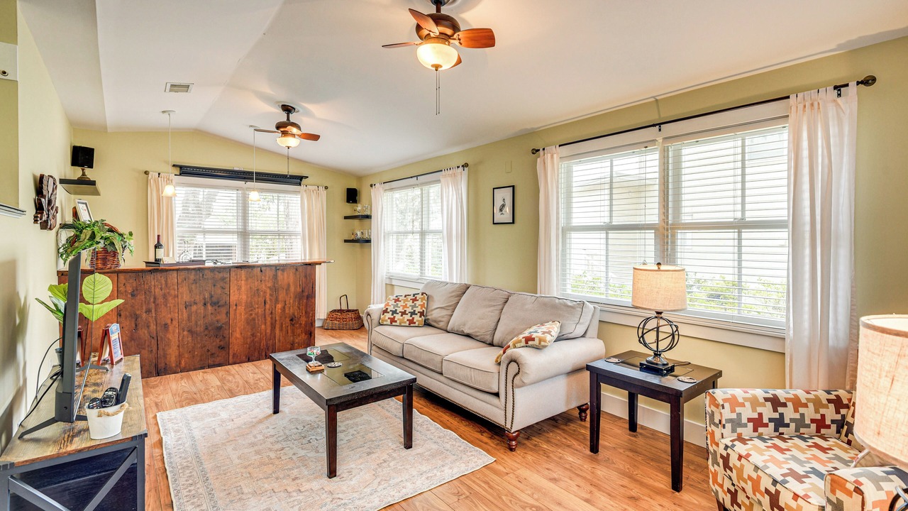 Photo of Bedroom in Crescent City