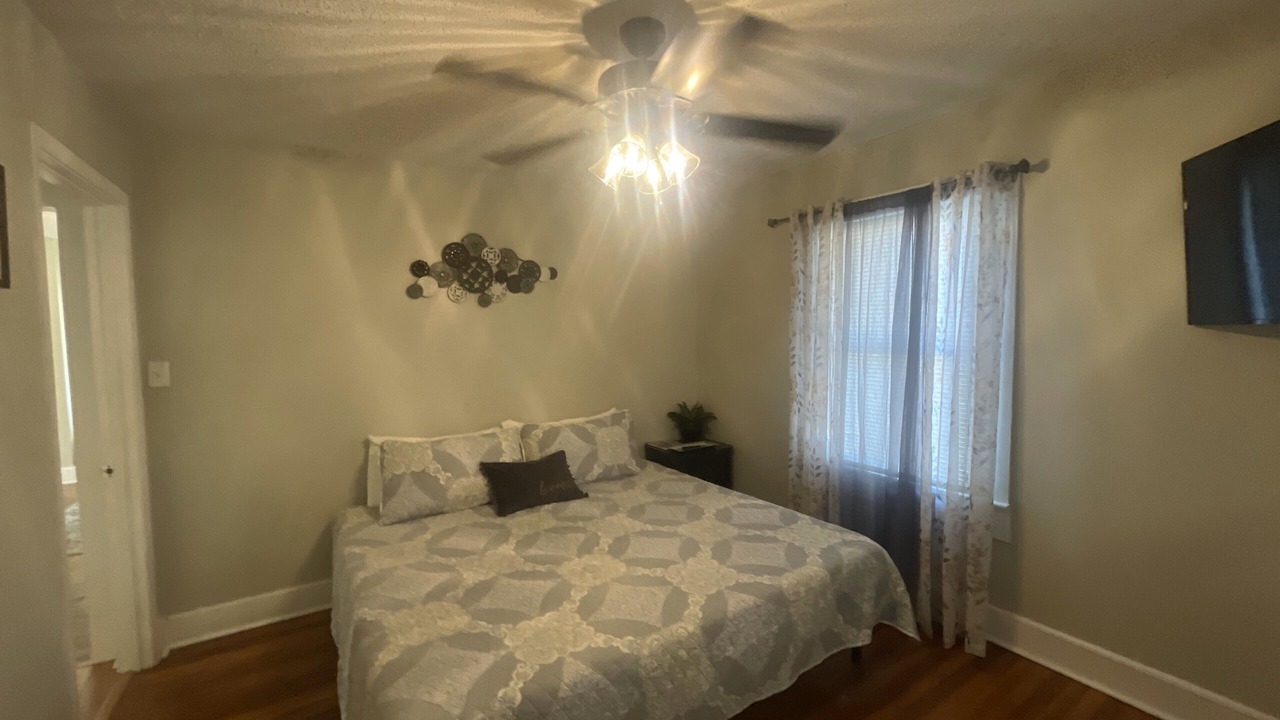 Photo of Bedroom in Gulfport