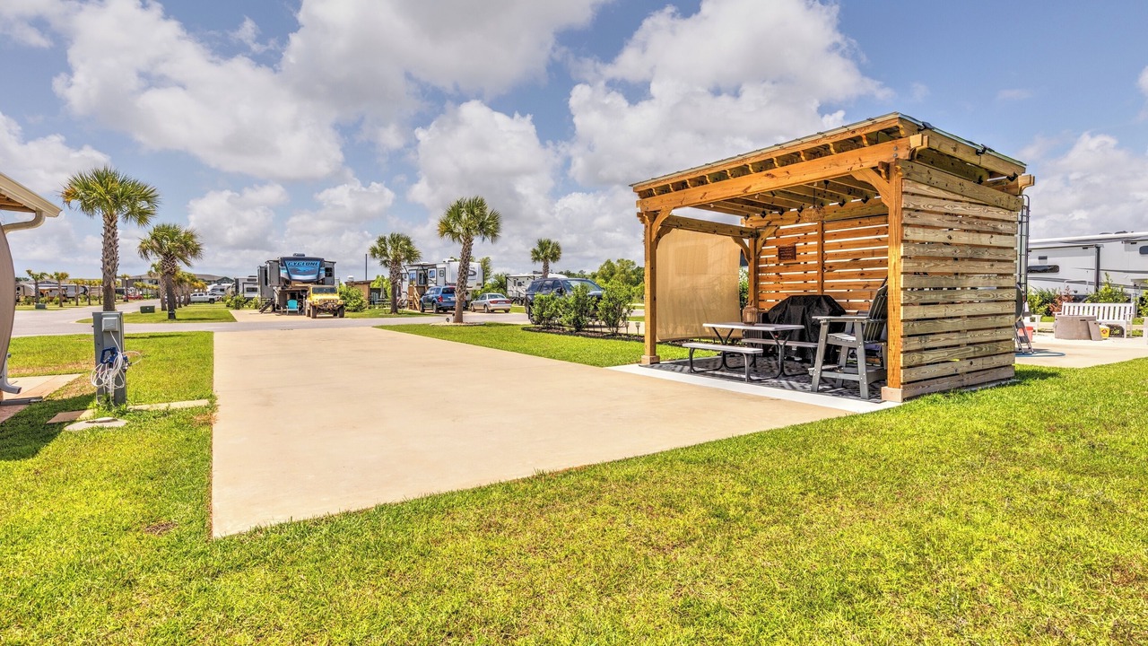 Photo of Outdoor in Foley