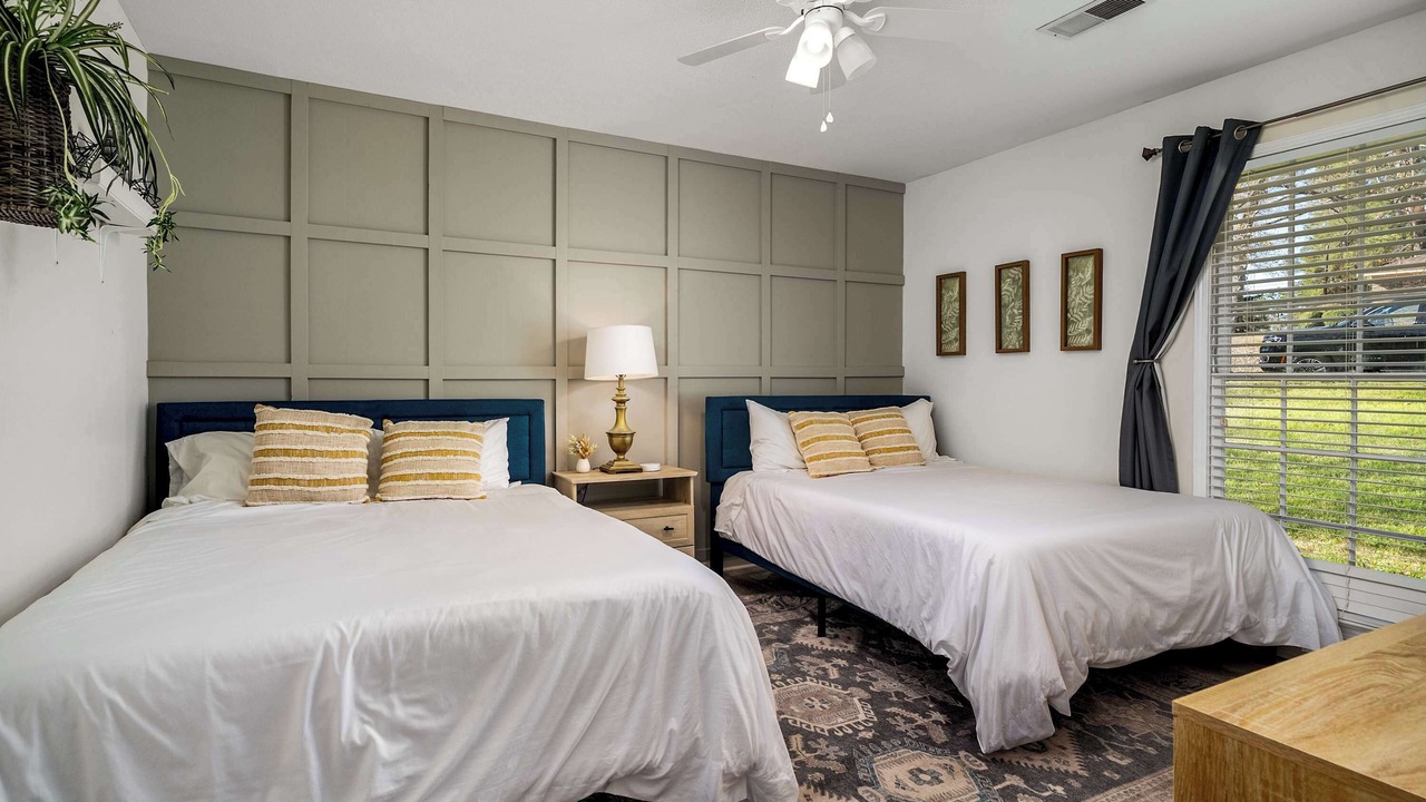 Photo of Bedroom in Northport