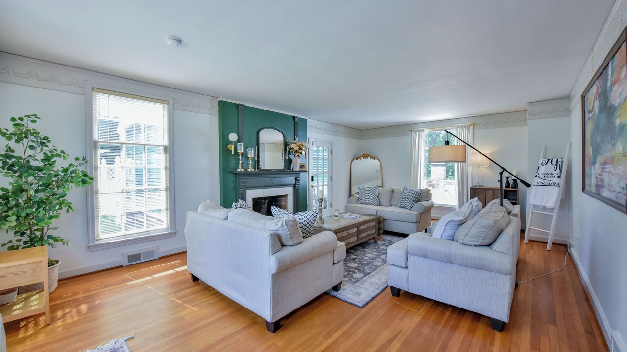 Photo of Livingroom in Tuscaloosa