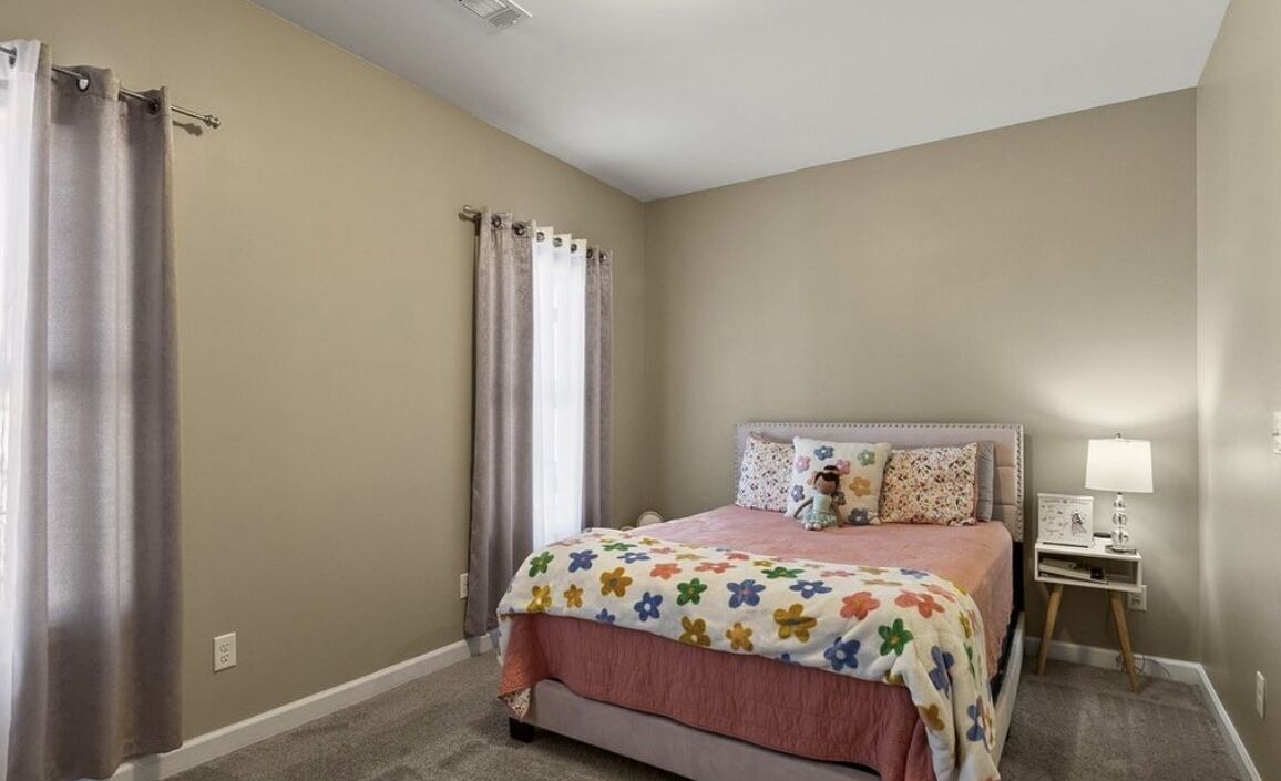 Photo of Bedroom in Tuscaloosa