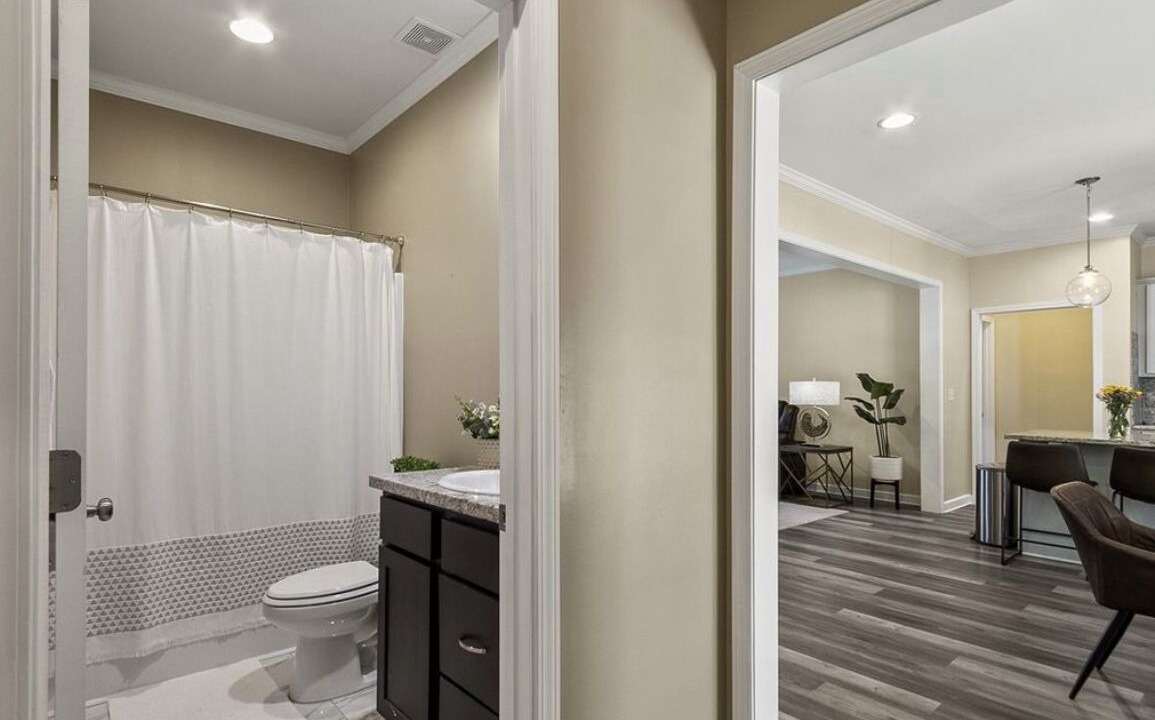 Photo of Bathroom in Tuscaloosa