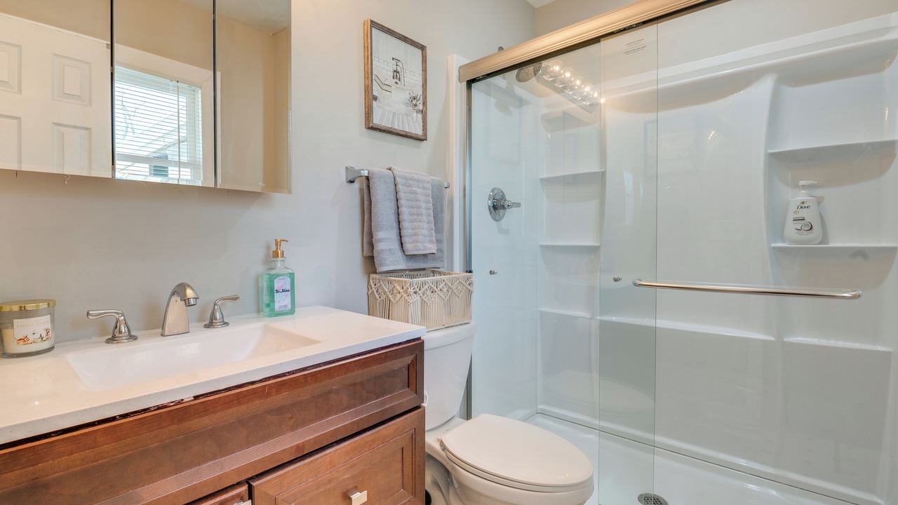 Photo of Bathroom in Conley