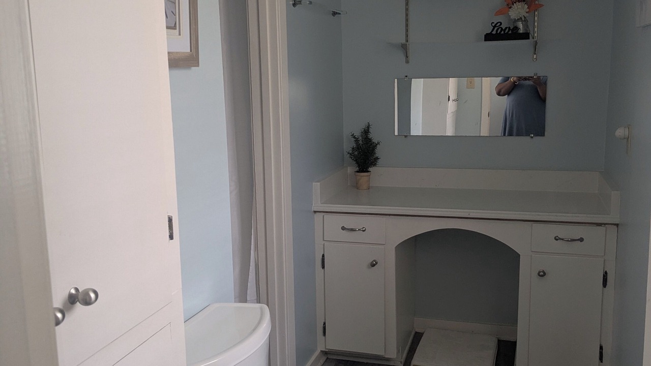 Photo of Bathroom in Tougaloo