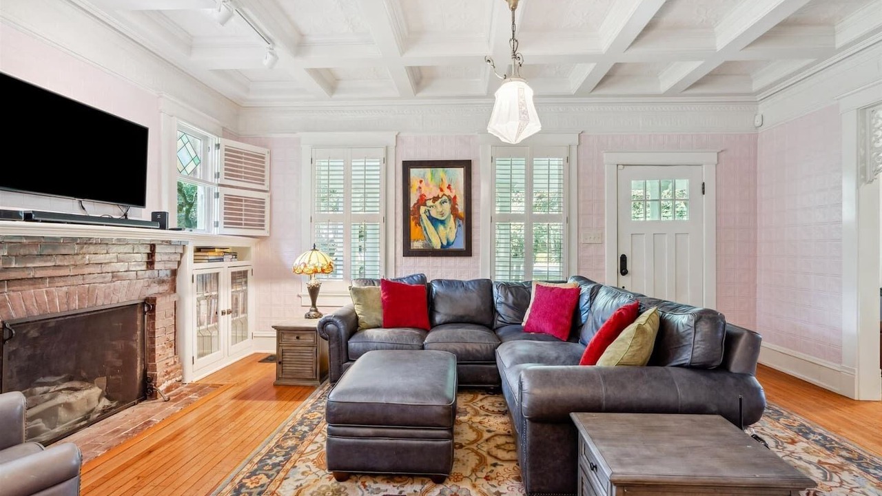 Photo of Livingroom in Montrose