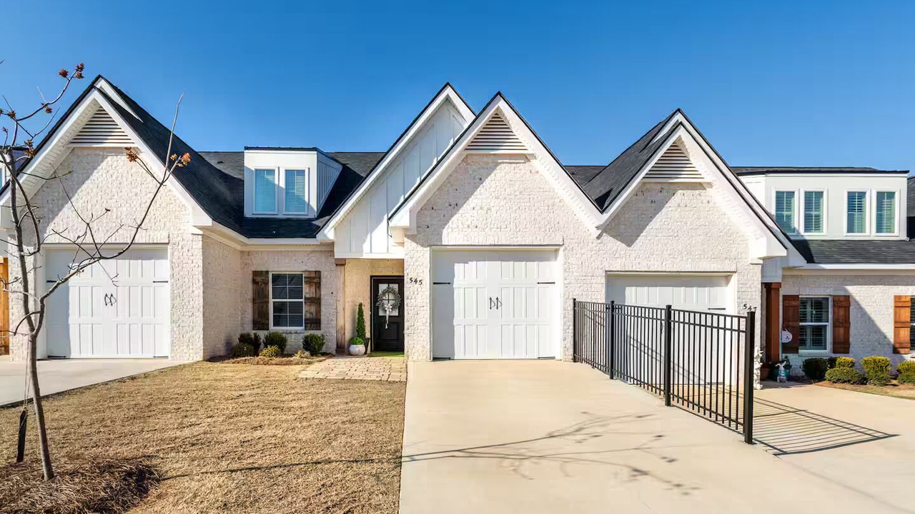 Photo of Outdoor in Auburn