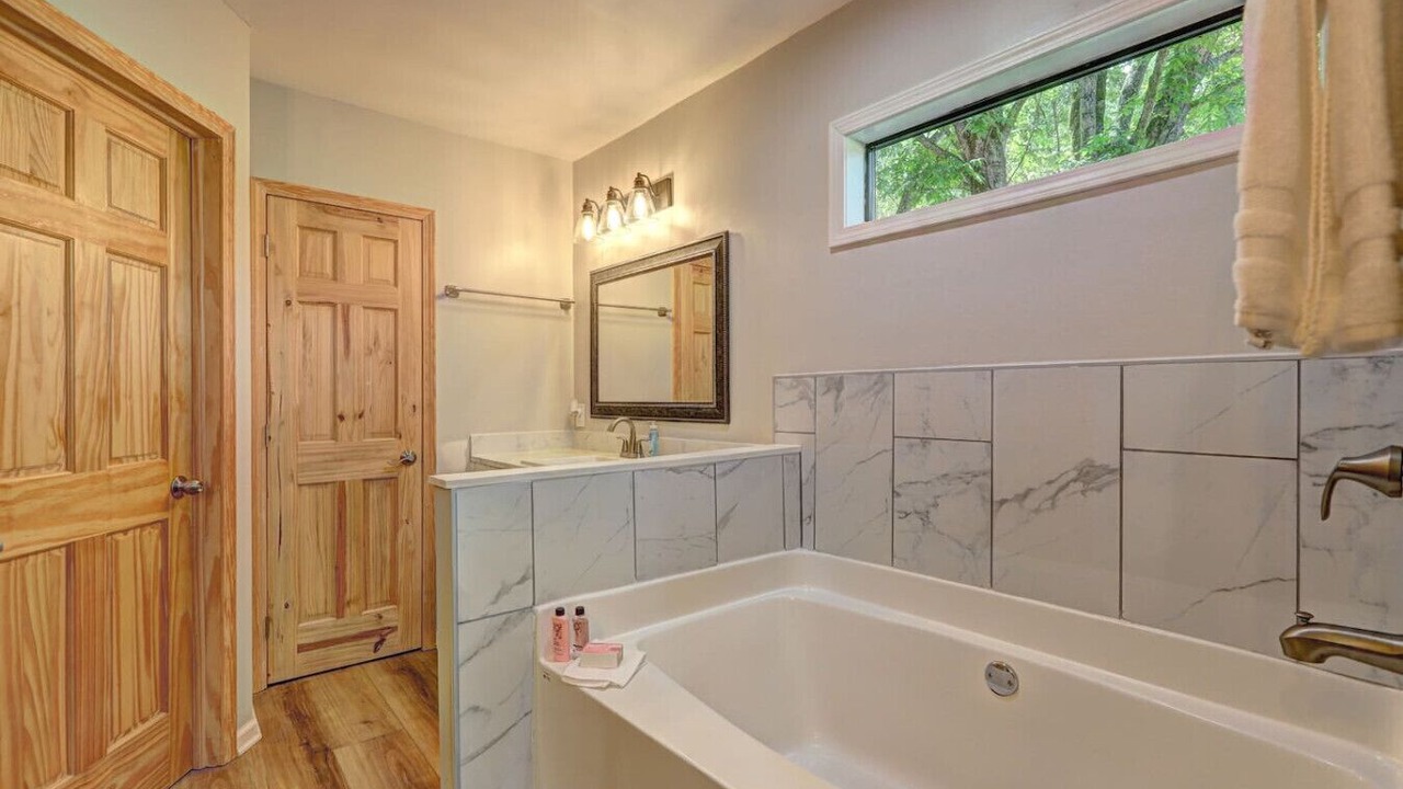 Photo of Bathroom in Shiloh