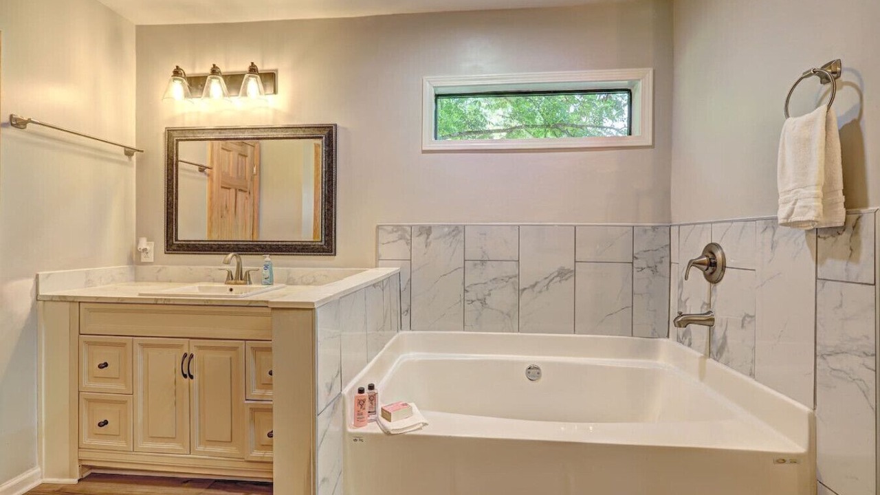 Photo of Bathroom in Shiloh