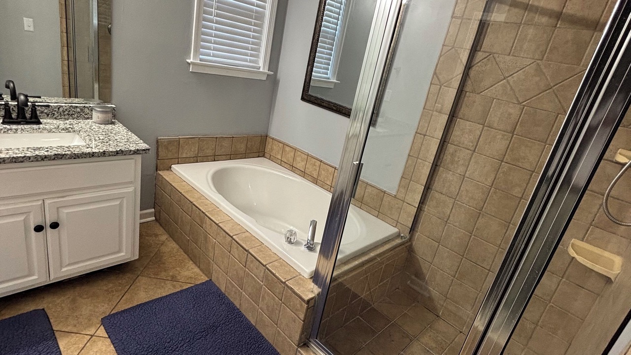 Photo of Bathroom in Gunter Afs