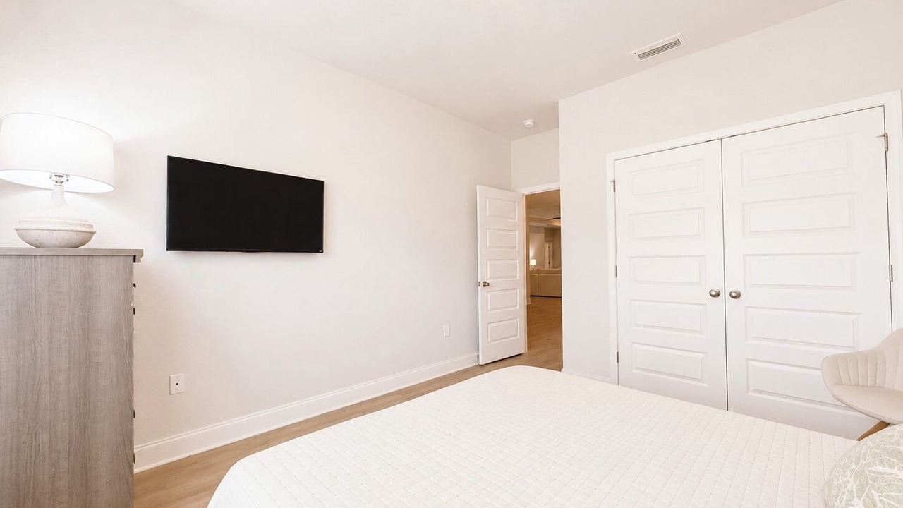 Photo of Bedroom in Foley