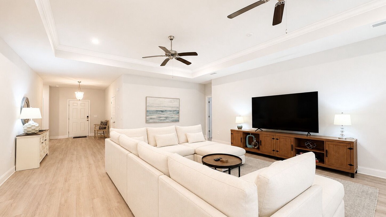 Photo of Livingroom in Foley