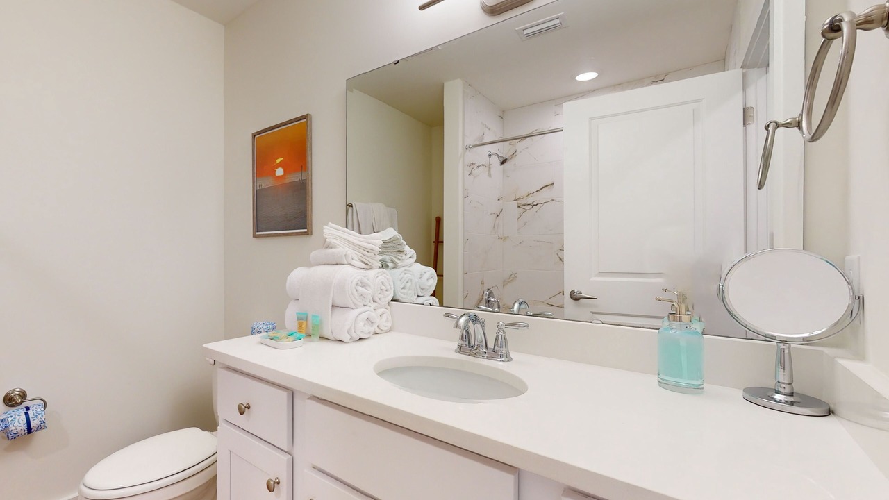 Photo of Bathroom in Innerarity Townhomes
