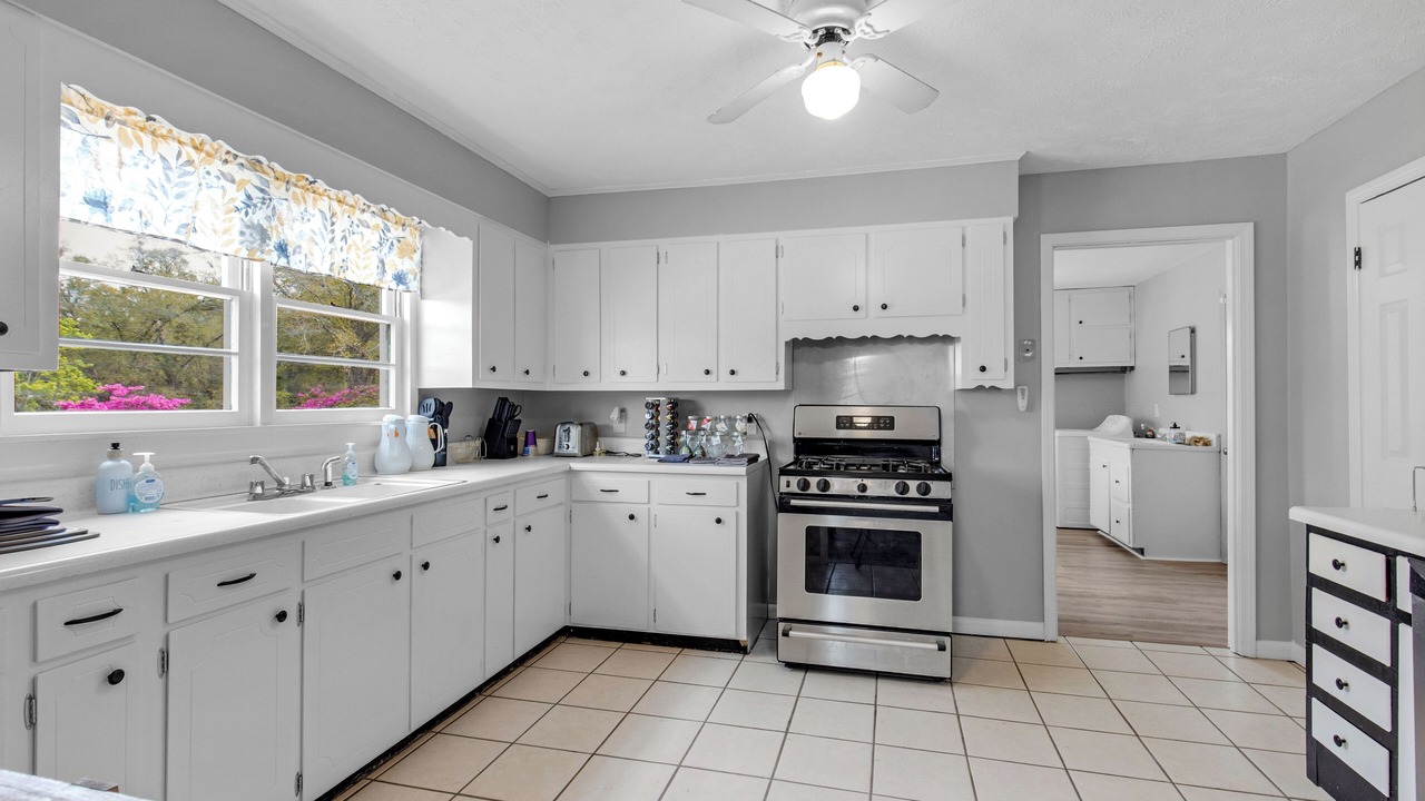 Photo of Kitchen in Semmes