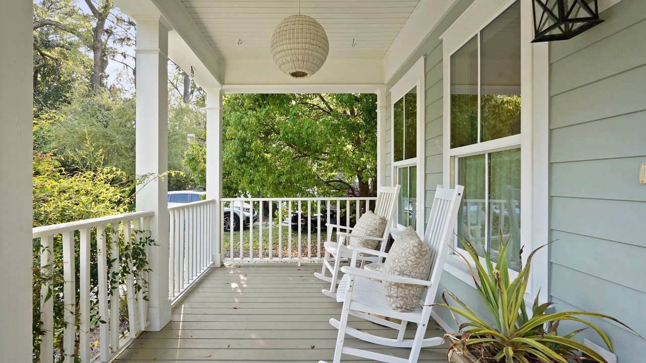 Photo of Patio Balcony in Isle of Hope Historic District