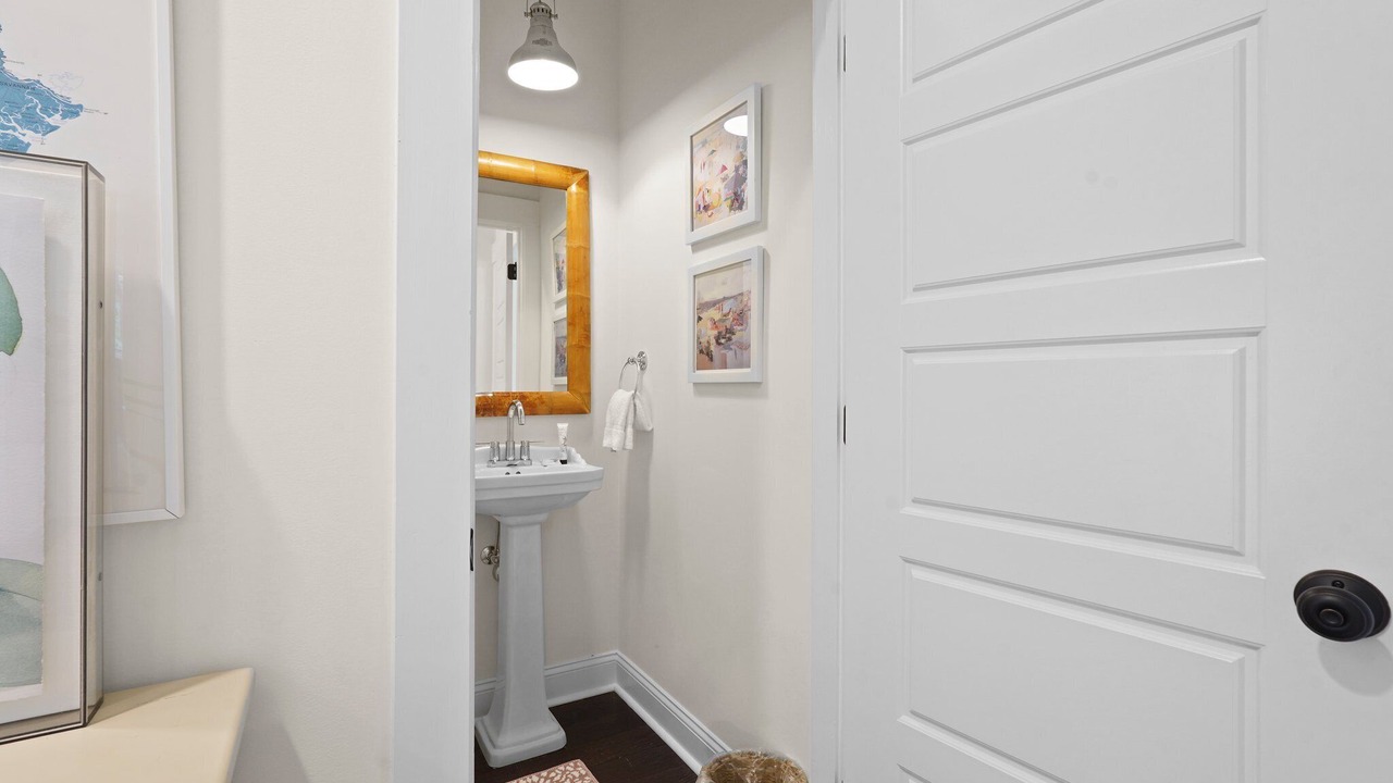 Photo of Bathroom in Isle of Hope Historic District