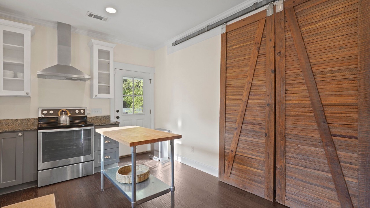 Photo of Kitchen in Isle of Hope Historic District