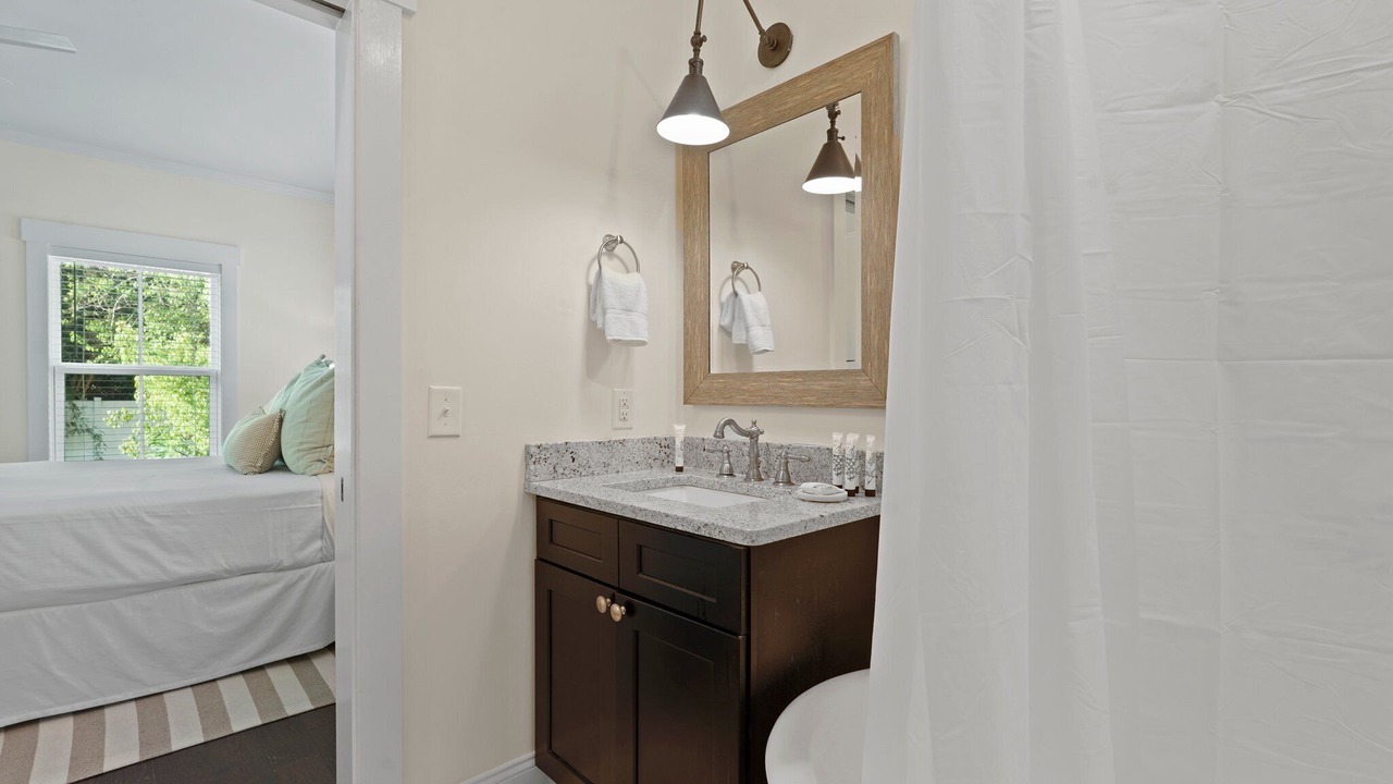 Photo of Bathroom in Isle of Hope Historic District