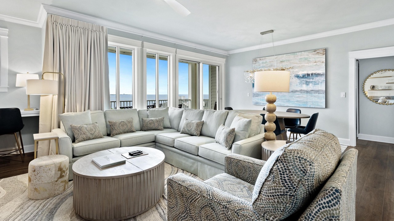 Photo of Livingroom in Baytowne Wharf