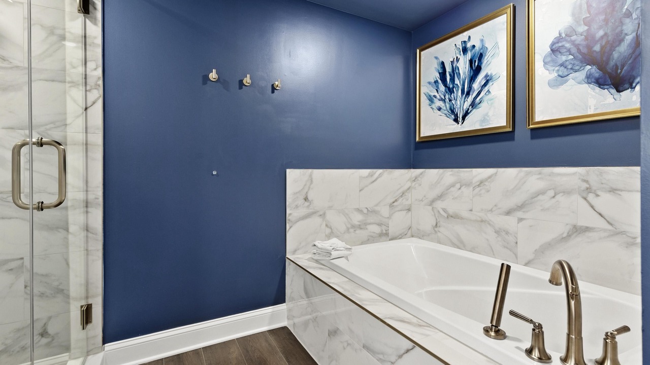 Photo of Bathroom in Baytowne Wharf