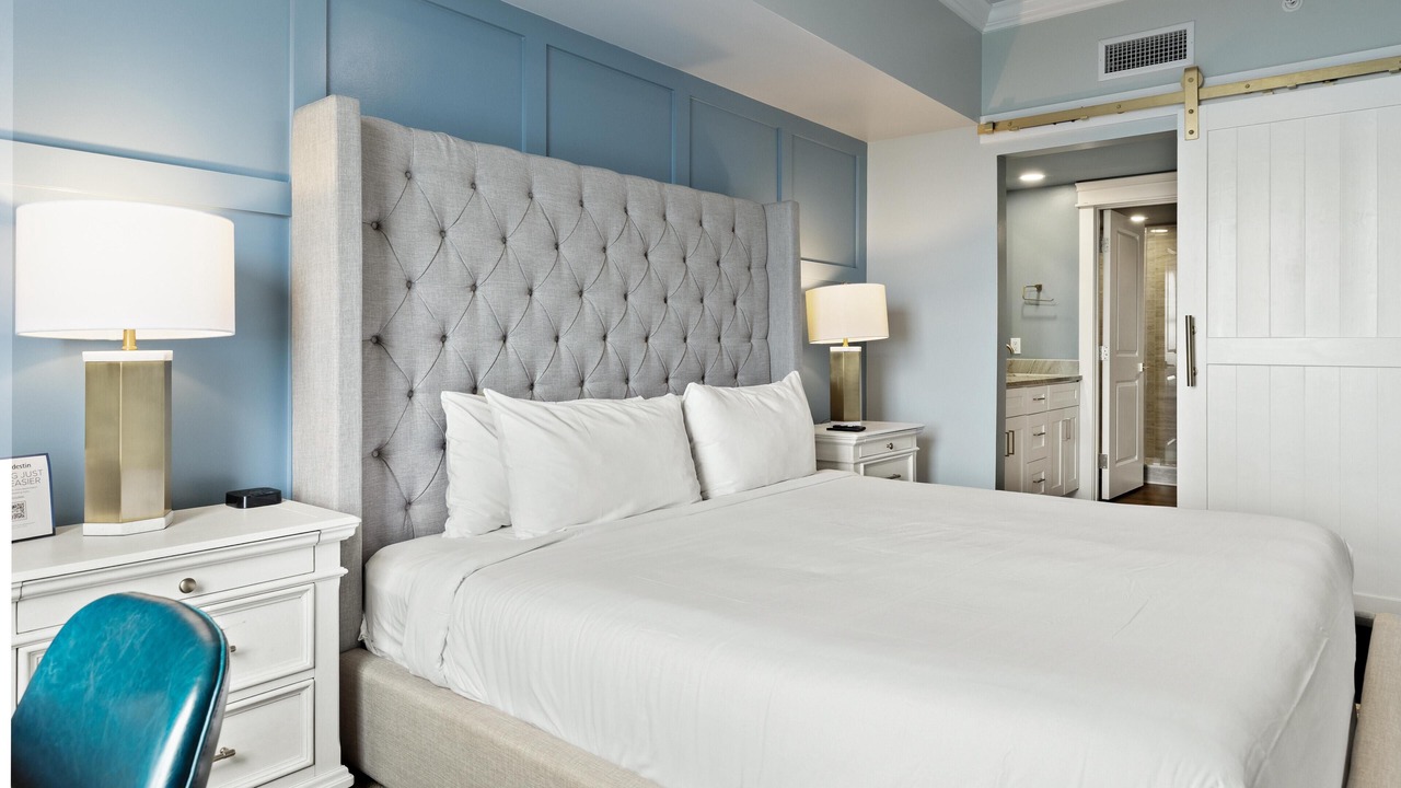 Photo of Bedroom in Baytowne Wharf