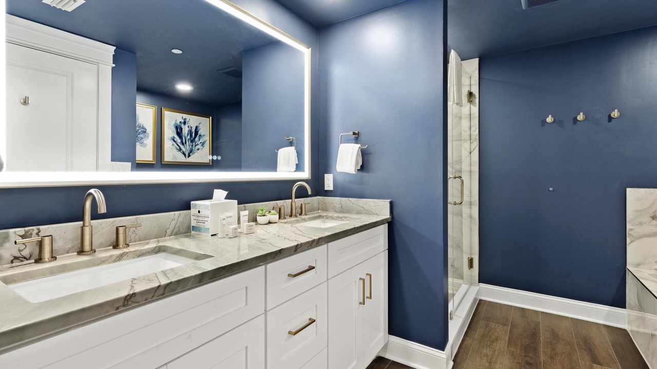 Photo of Bathroom in Baytowne Wharf