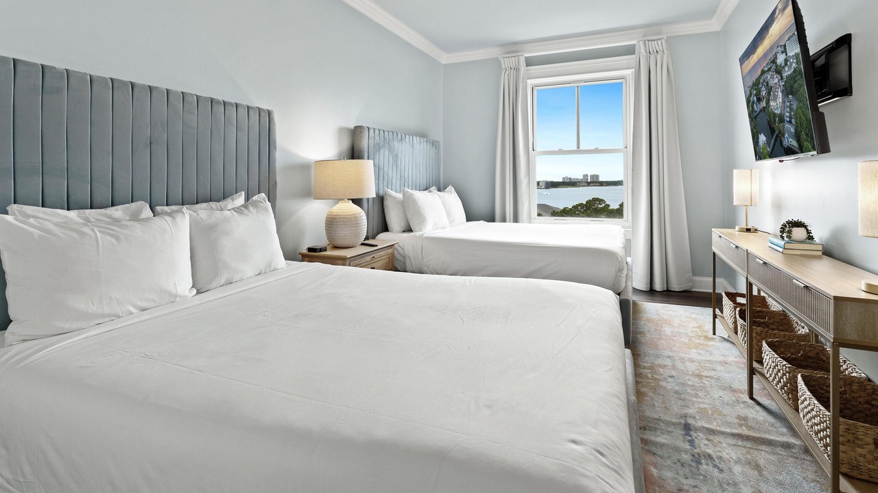 Photo of Bedroom in Baytowne Wharf