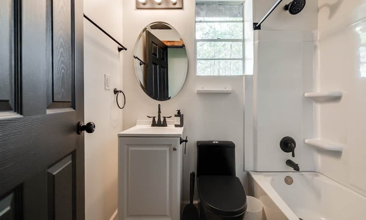 Photo of Bathroom in Pooler
