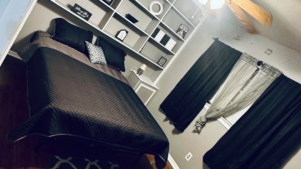 Photo of Bedroom in Saint Elmo