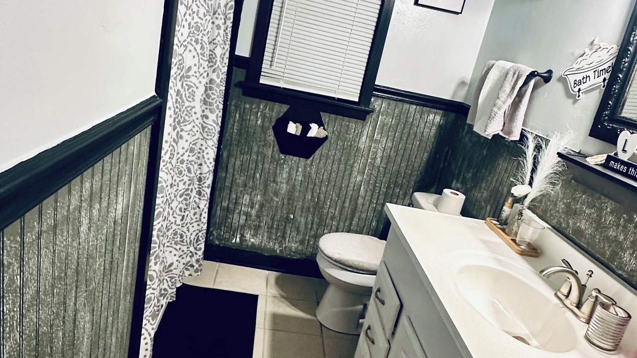 Photo of Bathroom in Saint Elmo