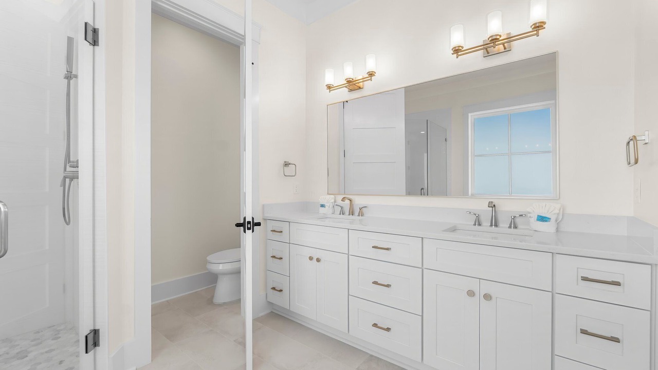 Photo of Bathroom in Tang-O-Mar