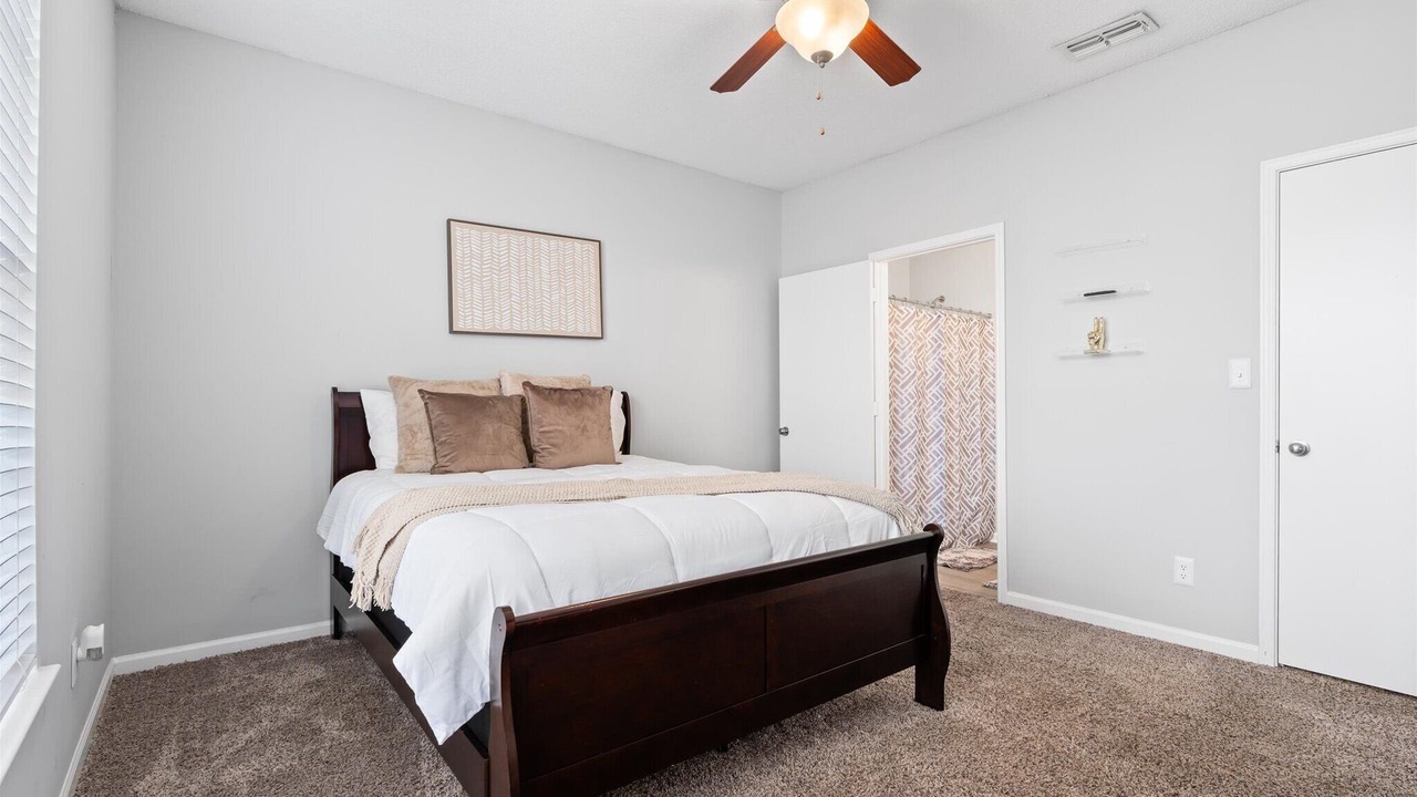 Photo of Bedroom in Mobile