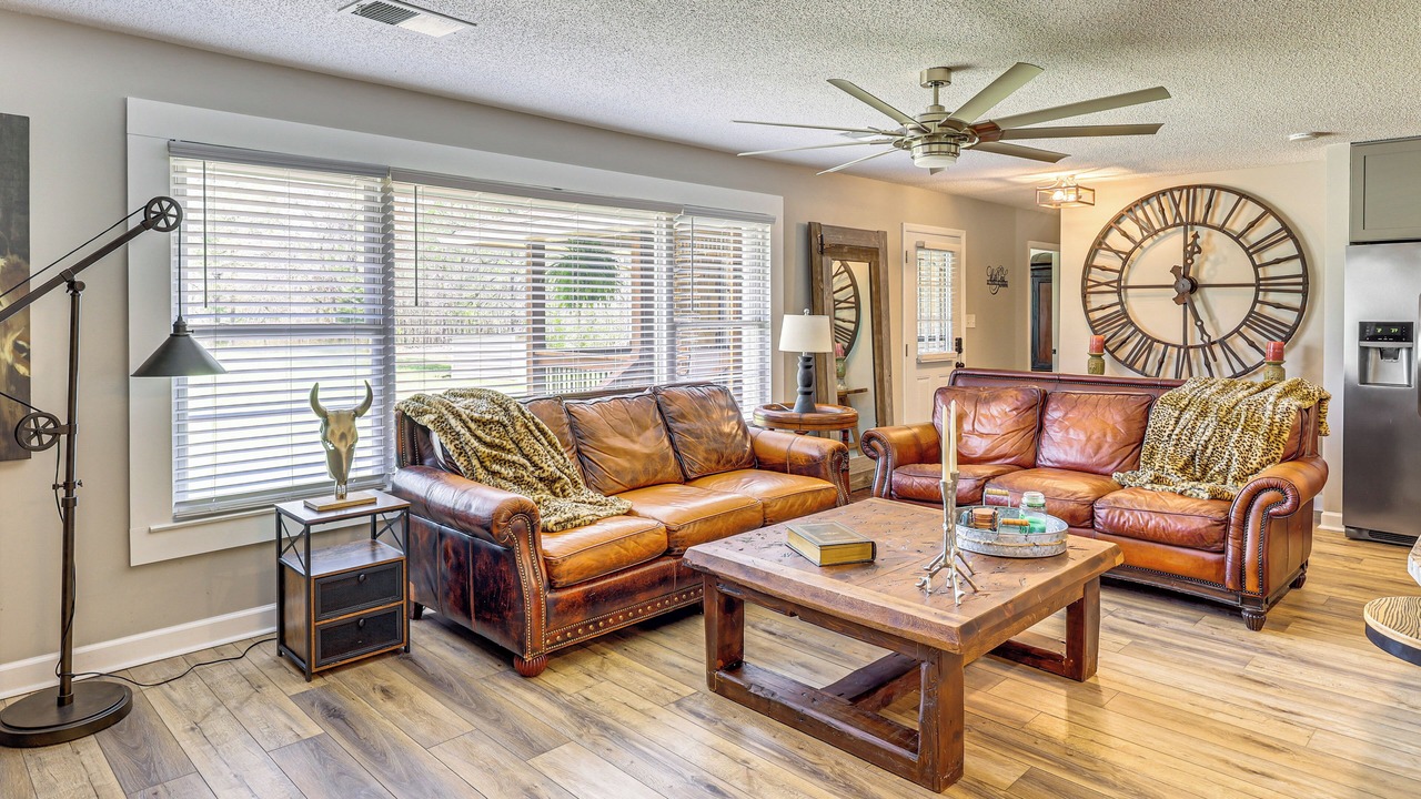 Photo of Livingroom in Titus